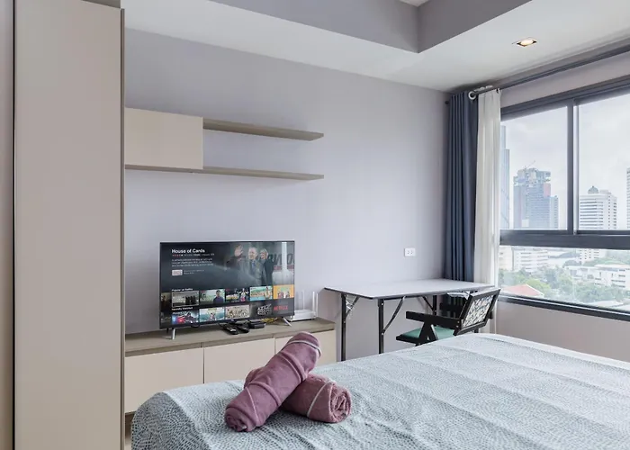Apartment 无边泳池 Jodd 夜市对面 Mrt Rame 9 月租优惠 *